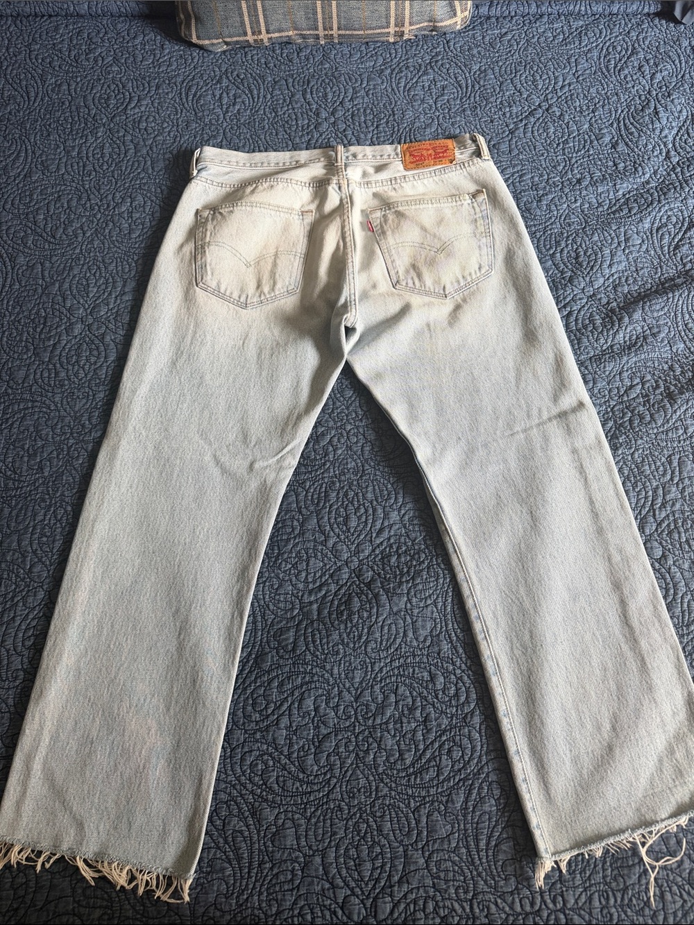 Levi’s 501 Vintage Light Blue Straight-Leg Men’s Jeans